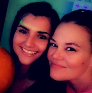 Meet your Posher, Barbee